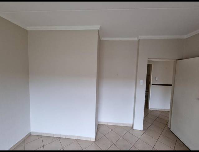 2 BEDROOM PROPERTY TO RENT IN DALPARK EXT 1